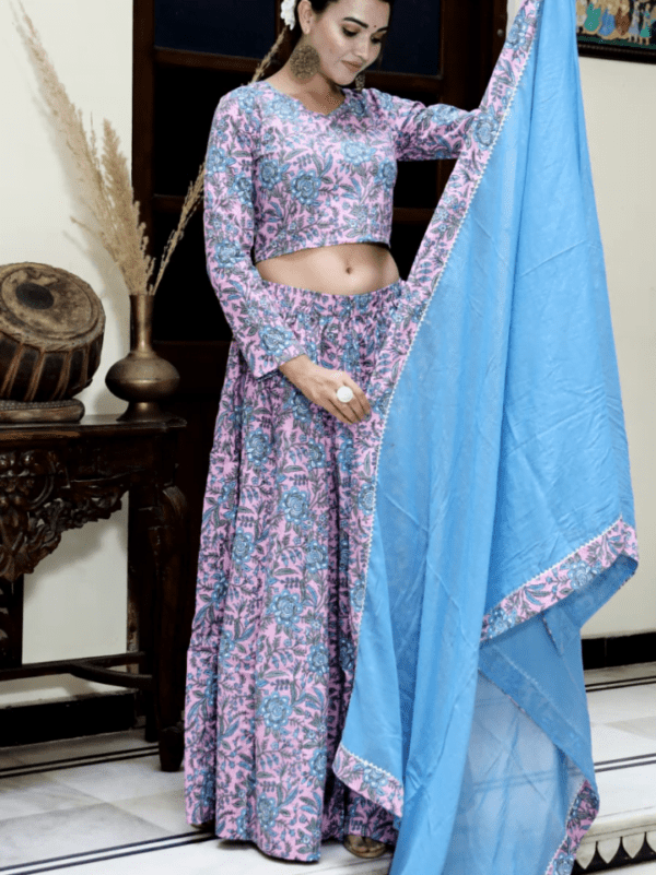 Crop Top Lehenga With Mulmul Dupatta