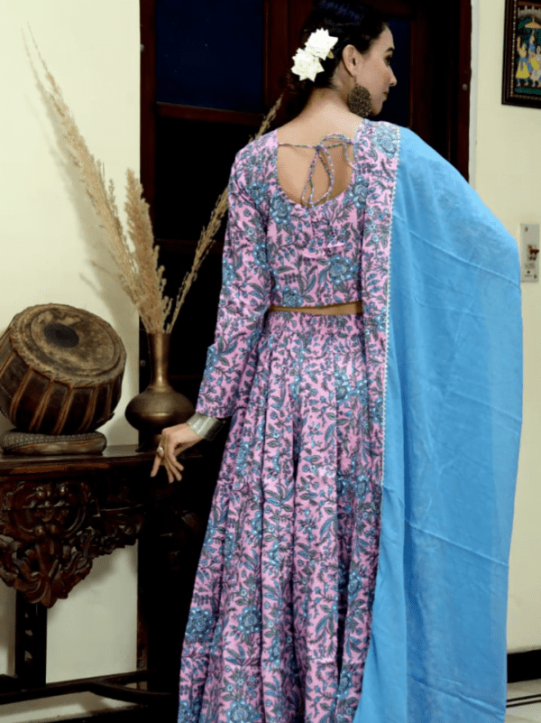 Crop Top Lehenga With Mulmul Dupatta