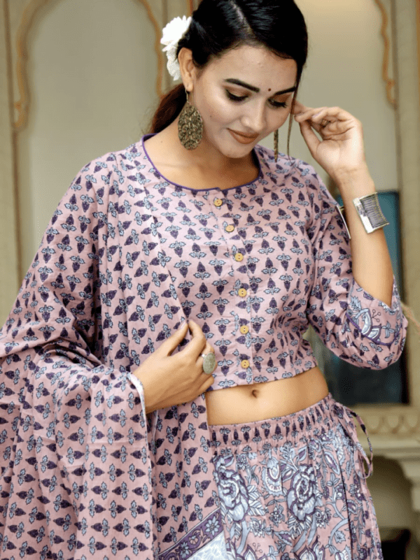 Crop Top Lehenga With Mulmul Dupatta