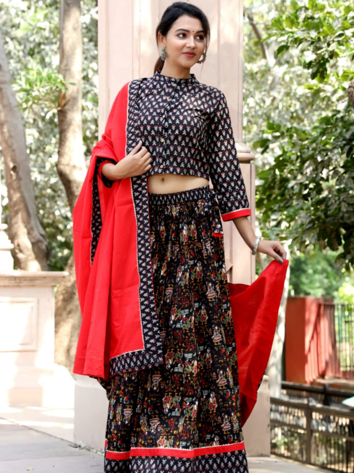 Crop Top Lehenga With Mulmul Dupatta