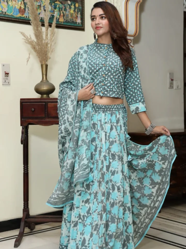 Crop Top Lehenga With Mulmul Dupatta