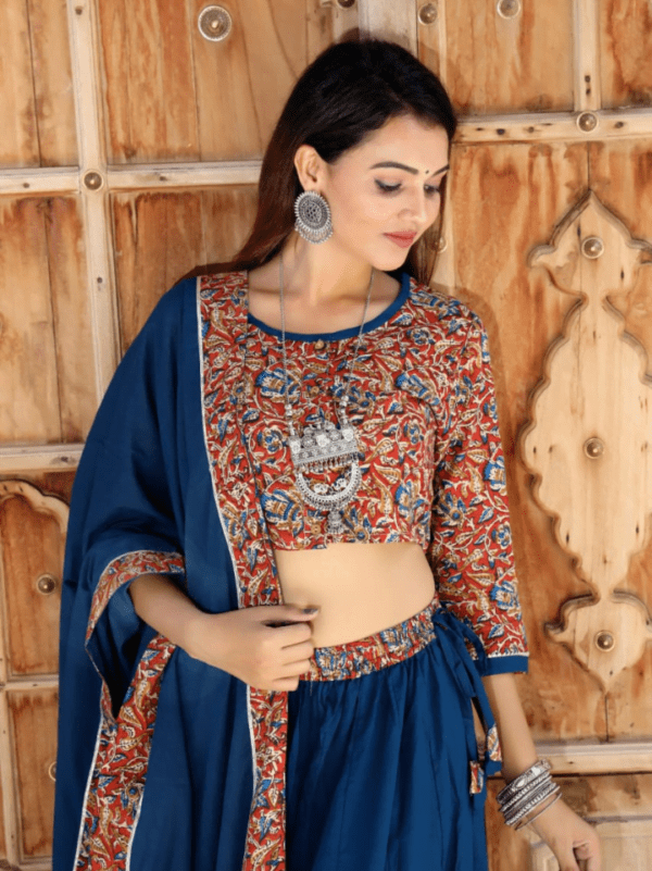 Crop Top Lehenga With Mulmul Dupatta