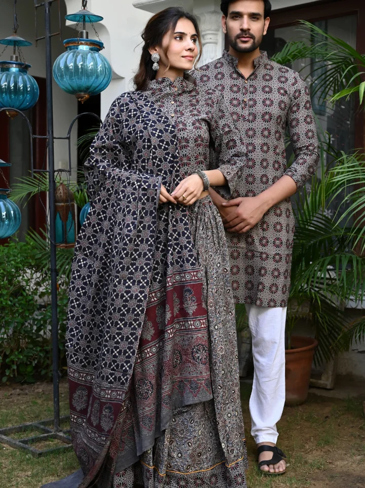 Matching Dress For Couple Indian