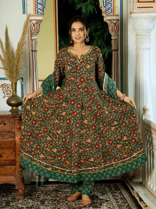 stylish anarkali kurti