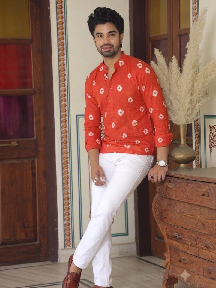 Rust orange Bandhani style printed short kurta with collar for men — pure cotton, Bagru | SA Fab