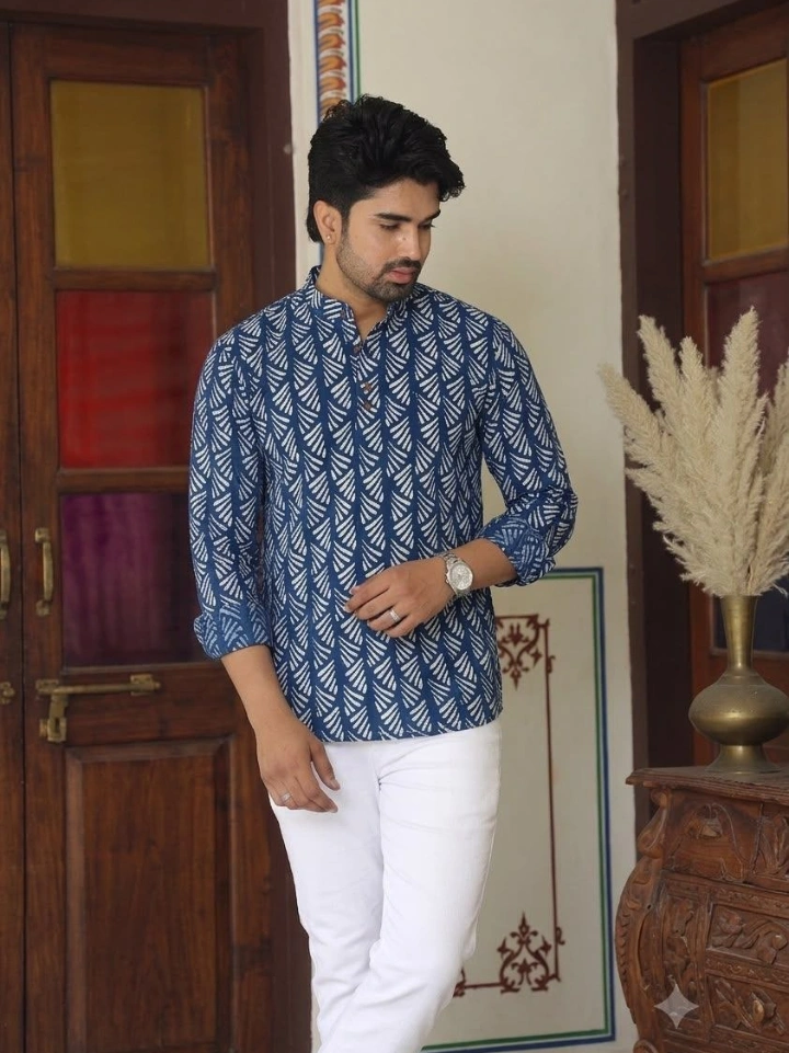 Indigo geometric block printed short length kurta for men โ pure cotton, Bagru | SA Fab