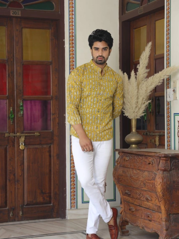 Muted bronze yellow fish print short kurta for men — pure cotton, Bagru | SA Fab